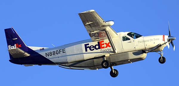 FedEx Feeder Cessna 208B N880FE, Phoenix Sky Harbor, December 24, 2014